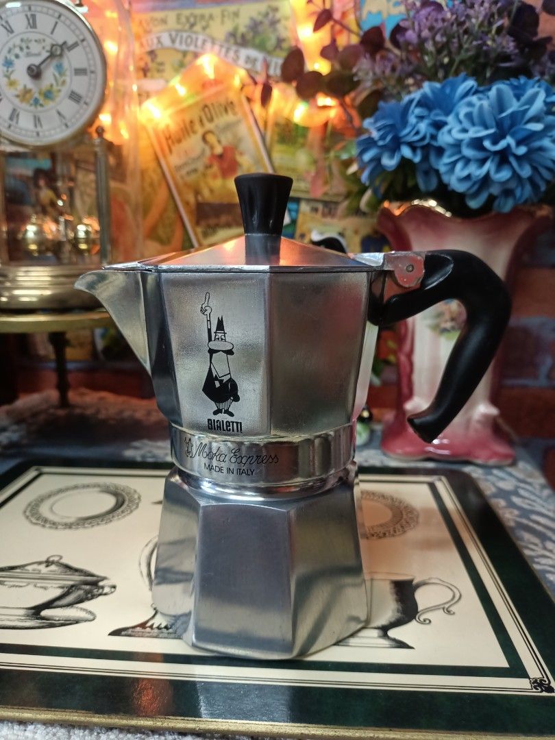 Bialetti moka pot made in Italy vintage, TV & Home Appliances, Kitchen