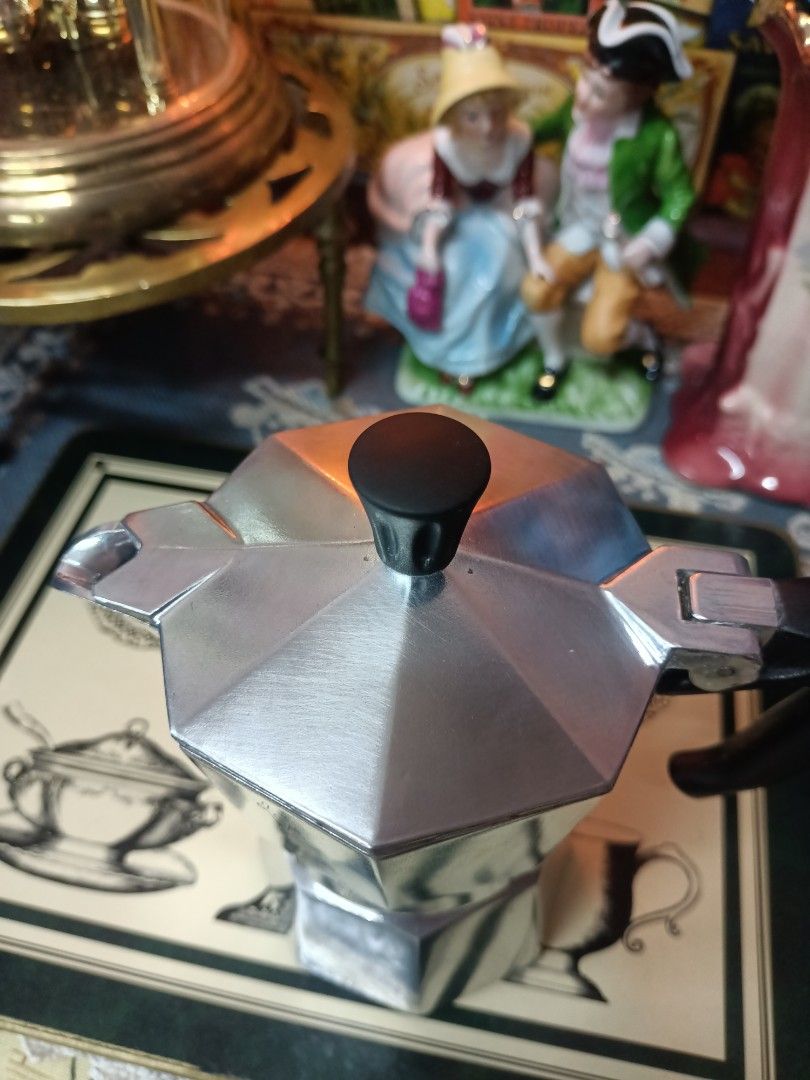 Bialetti moka pot made in Italy vintage, TV & Home Appliances, Kitchen