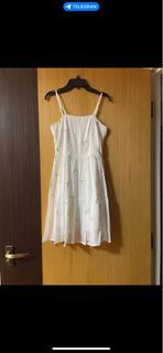 BNWT MGP White embroidery dress in S size