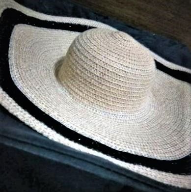 Wide brim shop fashion hats