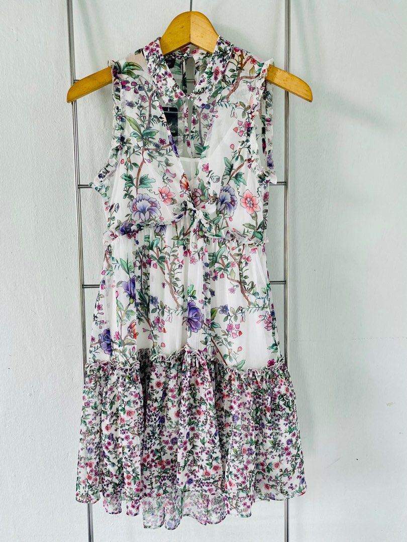 Brand New Bebe Floral Chiffon Day Dress - XS, Women's Fashion, Dresses u0026  Sets, Dresses on Carousell