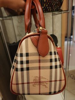 Authentic Vintage Burberry Classic Haymarket Doctors Speedy Bag, Luxury,  Bags & Wallets on Carousell