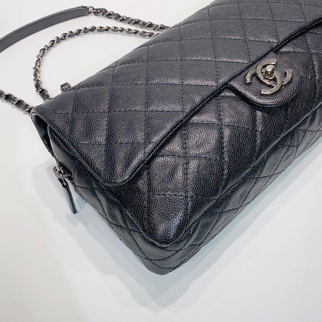 Chanel chic caviar clearance