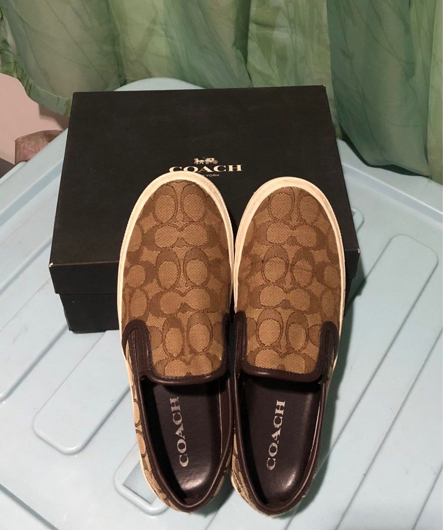 Coach signature sales slip on sneakers
