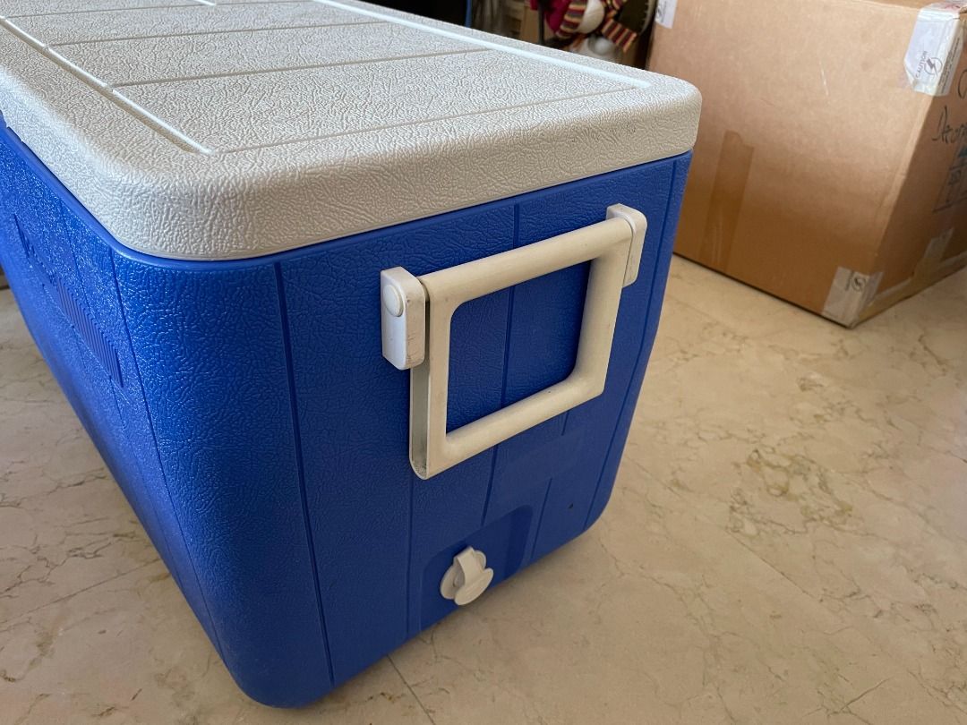 Coleman Cooler Box (Large 48Qt ), 2 x 3 Gallon Party Stackers, Personal