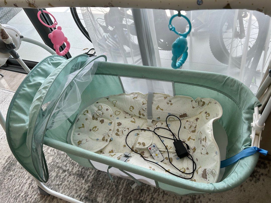 Electric Rocking baby Bed, Babies & Kids, Baby Nursery & Kids Furniture ...