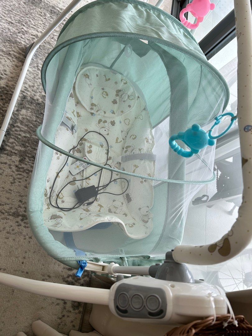 Electric Rocking baby Bed, Babies & Kids, Baby Nursery & Kids Furniture