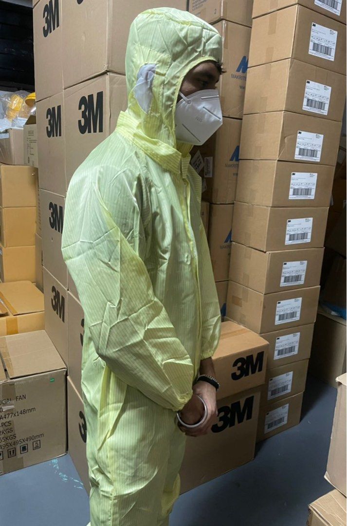 ESD Jumpsuit / Cleanroom Suit PPE, Health & Nutrition, Medical Supplies