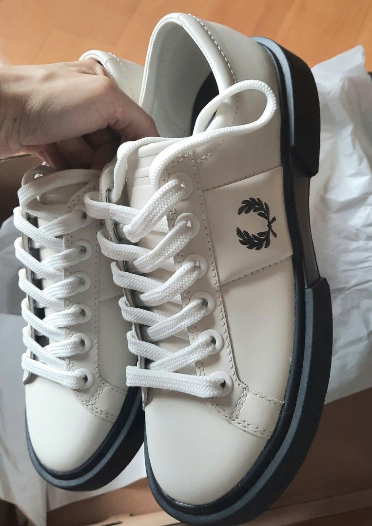 Formen petroleum Orphan Fred Perry White Leather Sneaker Shoes Brand New In Box UK5, 女裝, 鞋, 波鞋-  Carousell