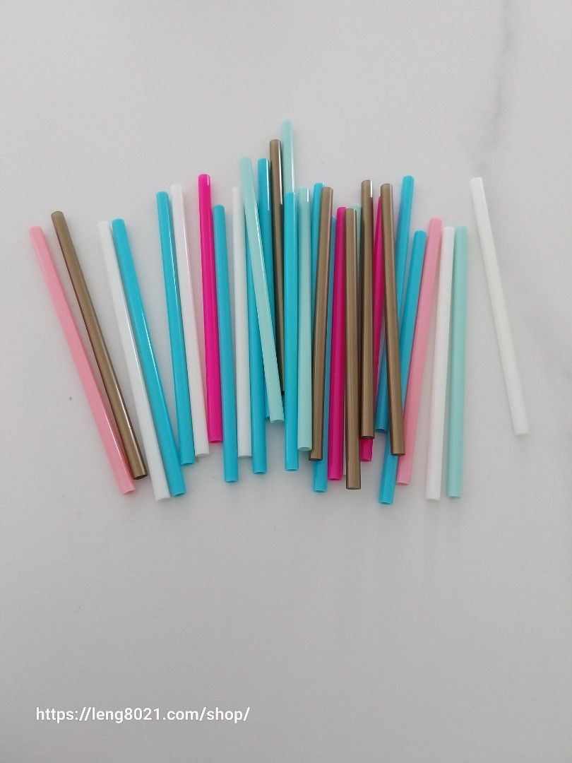 FREE! PLASTIC STICKS, Hobbies & Toys, Stationery & Craft, Handmade