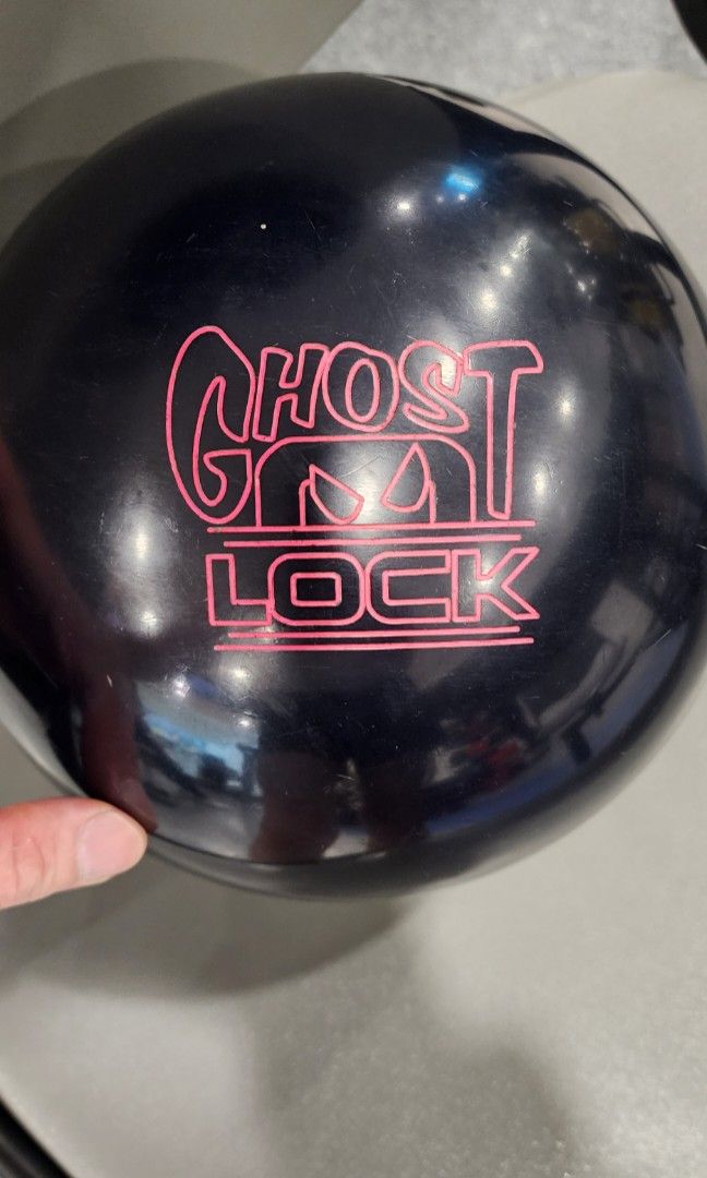 Ghost lock bowling ball, Sports Equipment, Sports & Games, Billiards
