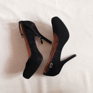 (Category: ) located in . Submitted by zelshie (Listing ID 1233247208, Image 1). Description: .