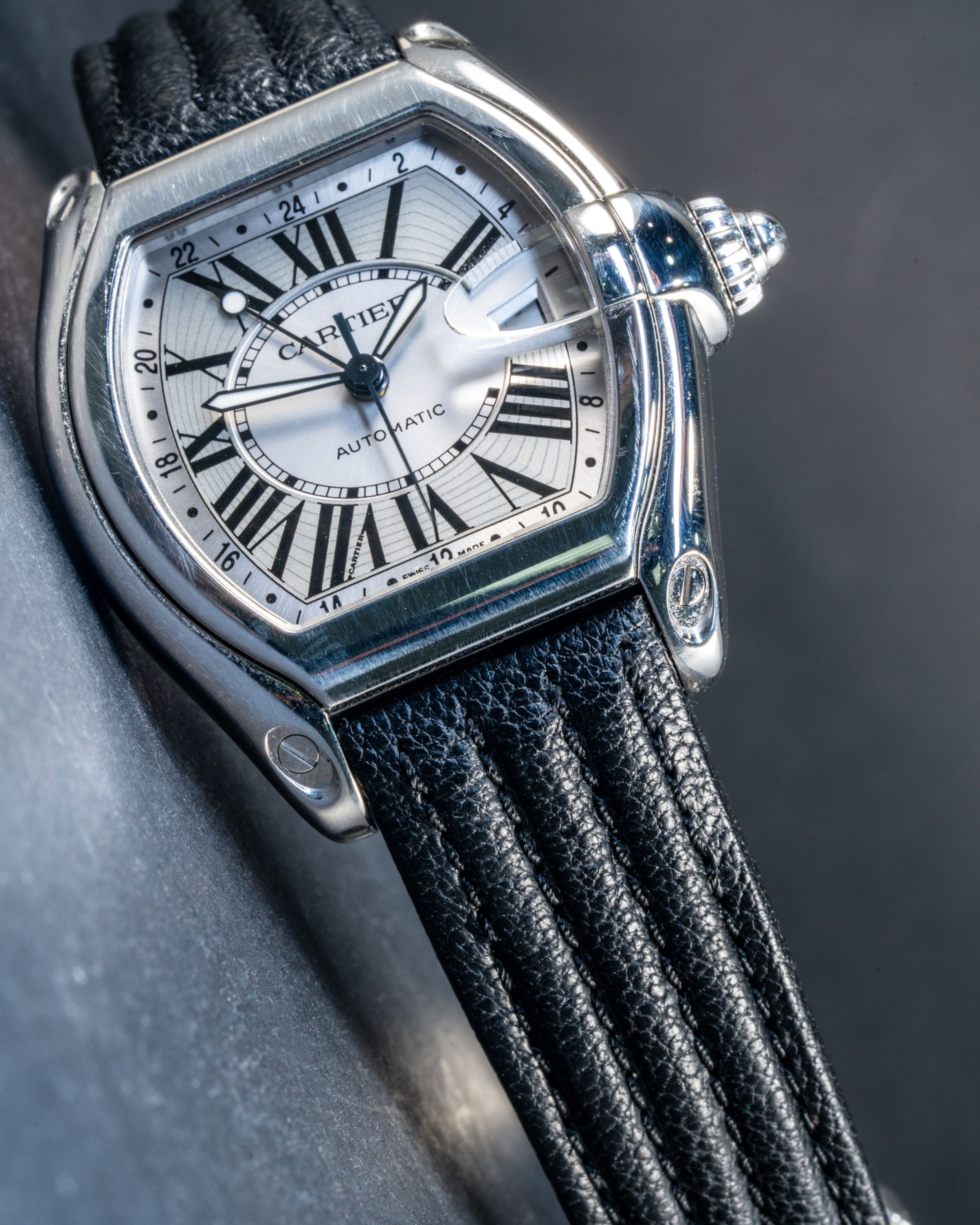 Roadster watch outlet straps