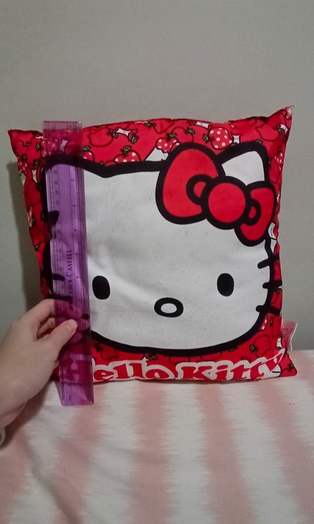 Dakki hello kitty pillow cheap