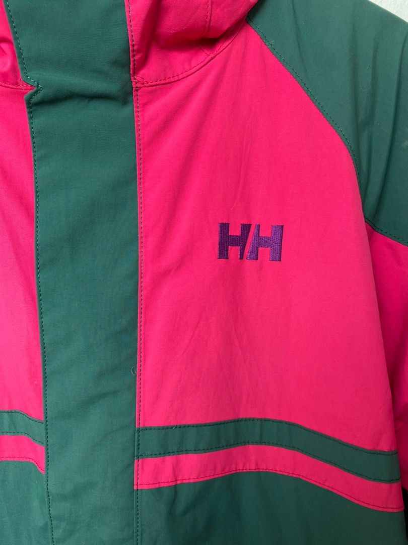Helly Hansen Gorpcore Jacket (Category: Coats, Jackets and Outerwear) located in Kuala Lumpur. Submitted by 200901 (Listing ID 1233242010, Image 2). Description: Helly Hansen Gorpcore Jacket Good condition, Waterproof DM sebarang pertanyaan.
