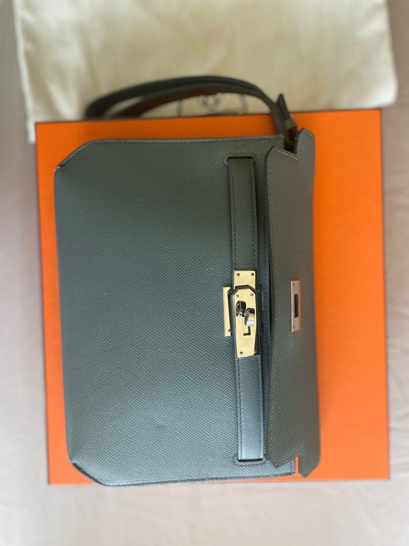 HERMES Epsom Kelly Depeches 25 Pouch Vert Amande 1290582