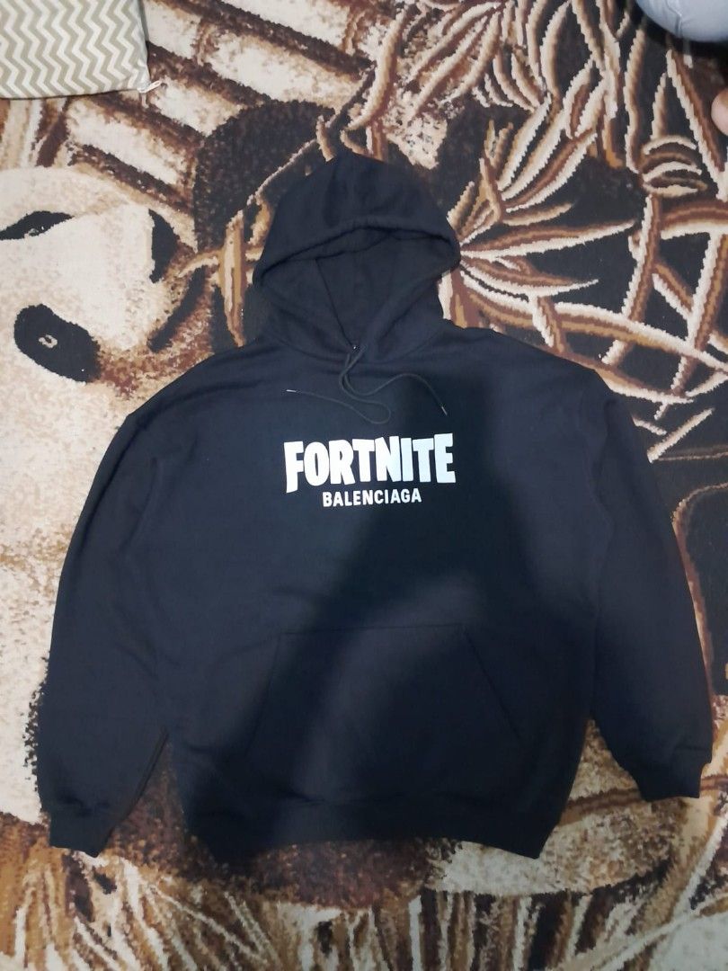 Balenciaga and Fortnite Team on HighFashion Gamer Clothing Collection   The Hollywood Reporter