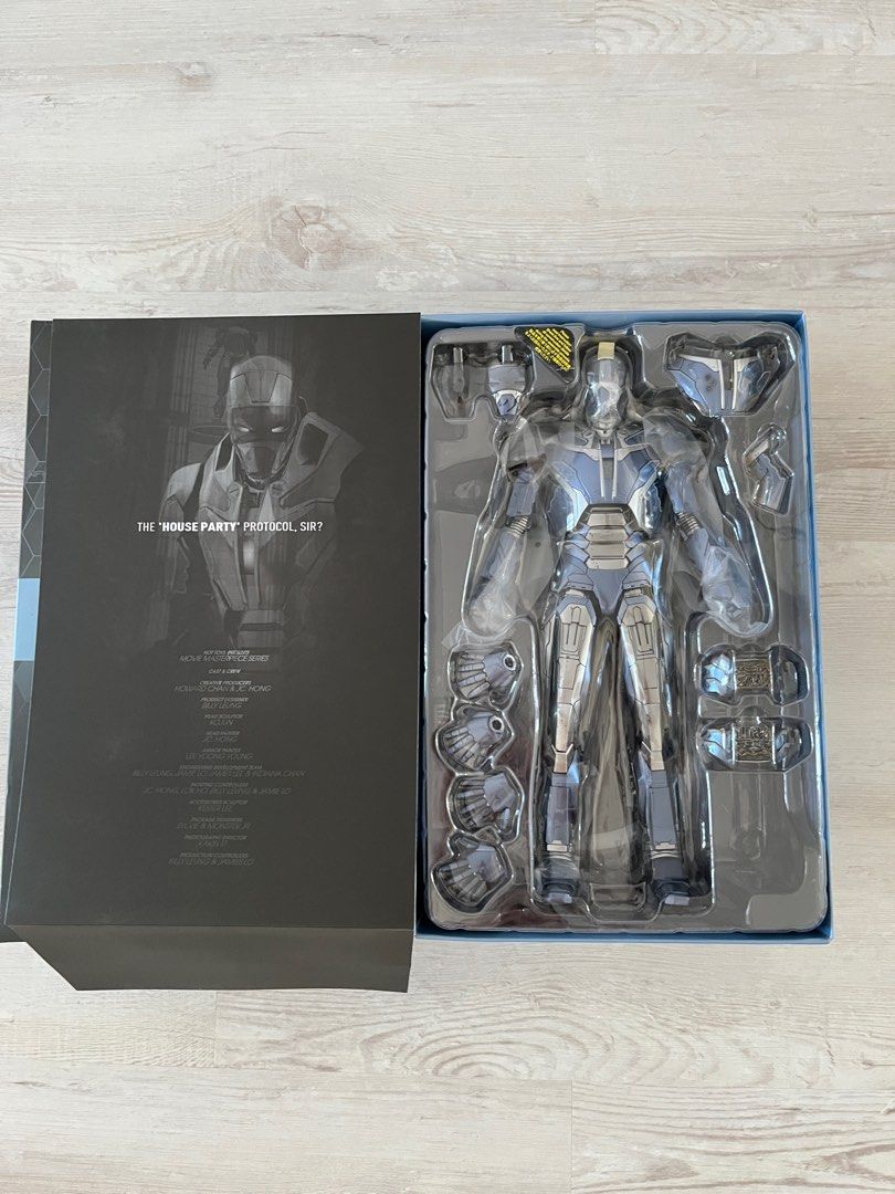 HOT TOYS MMS 309 IRON MAN – MARK XL SHOTGUN, Hobbies Toys