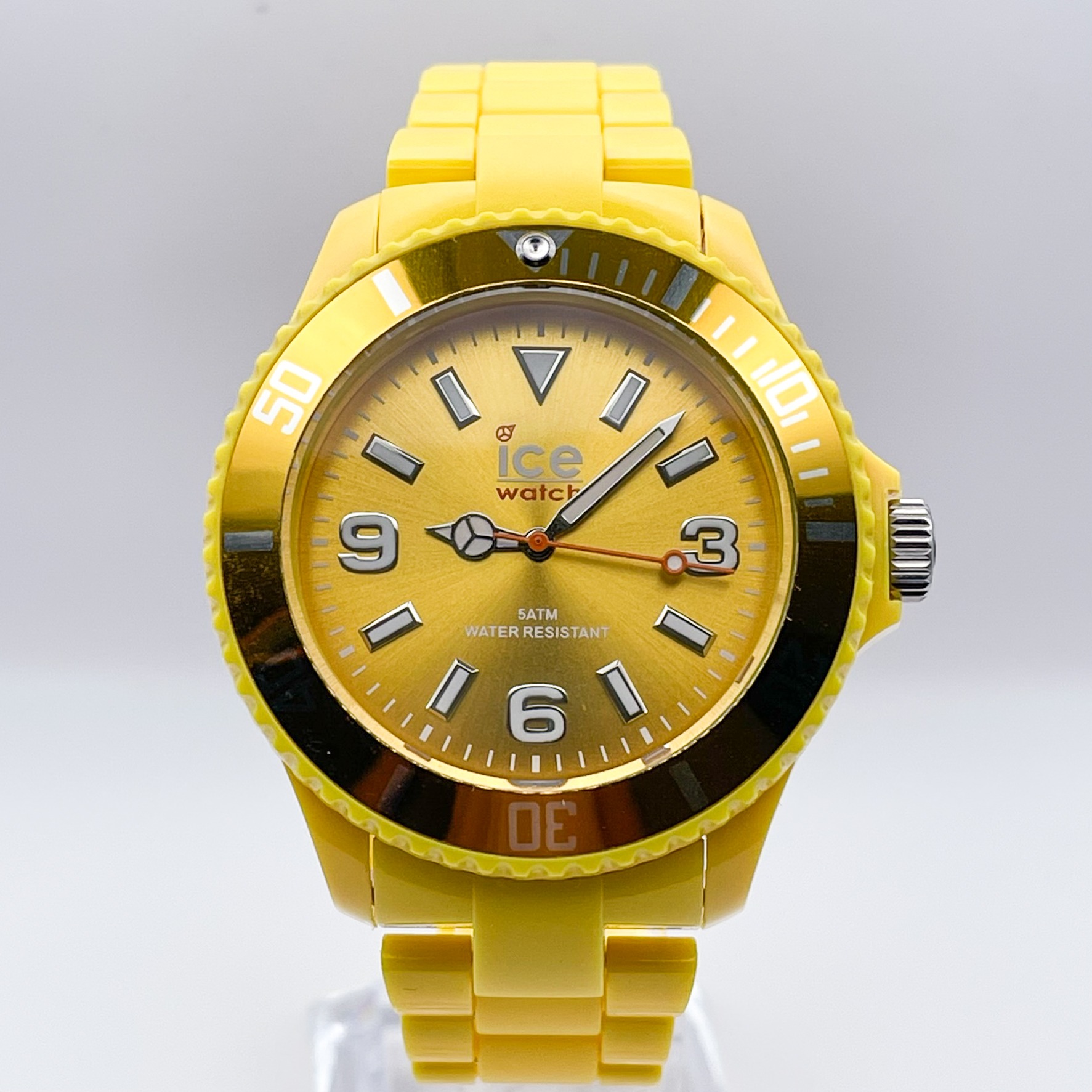 Ice watch sales 5atm water resistant