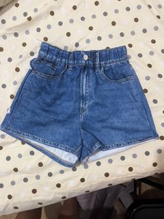 (Category: ) located in . Submitted by livacct (Listing ID 1233324146, Image 1). Description: .