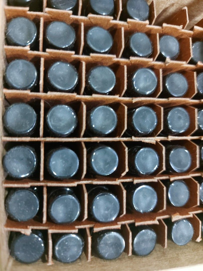 jo malone nectarine / english pear on Carousell