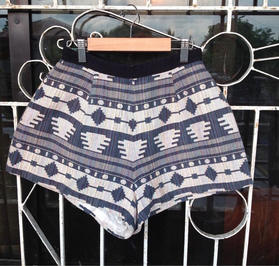 Korean Shorts, Women's Fashion, Bottoms, Shorts on Carousell
