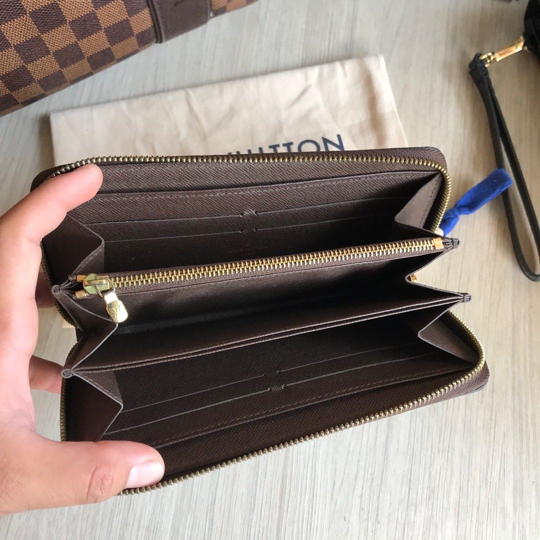 MULTI CARD HOLDER TRUNK M80556, Women's Fashion, Bags & Wallets, Wallets & Card  Holders on Carousell