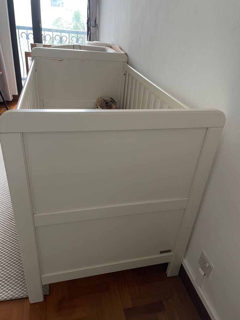 Mamas and papas sienna best sale cot bed