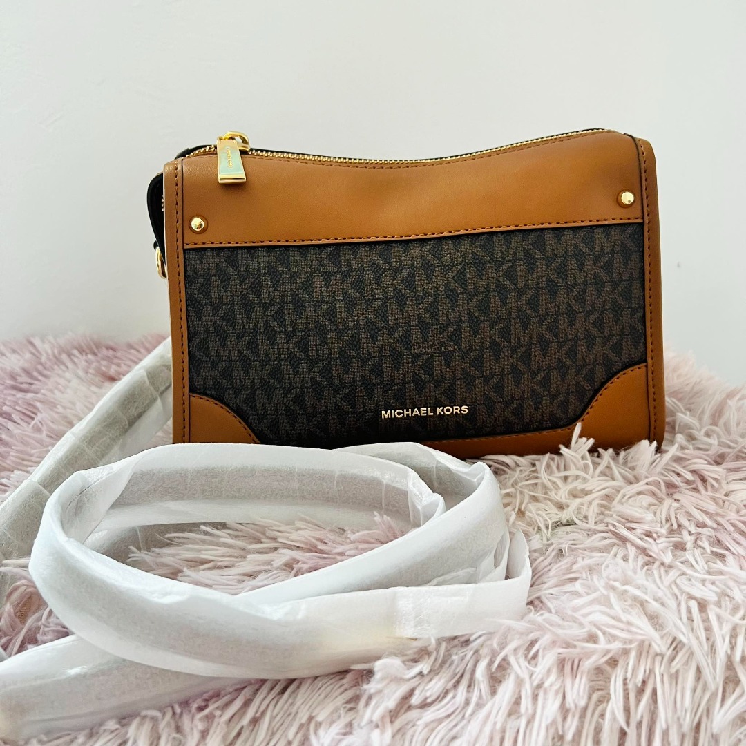 MICHAEL KORS Harrison Large Logo Crossbody Bag 