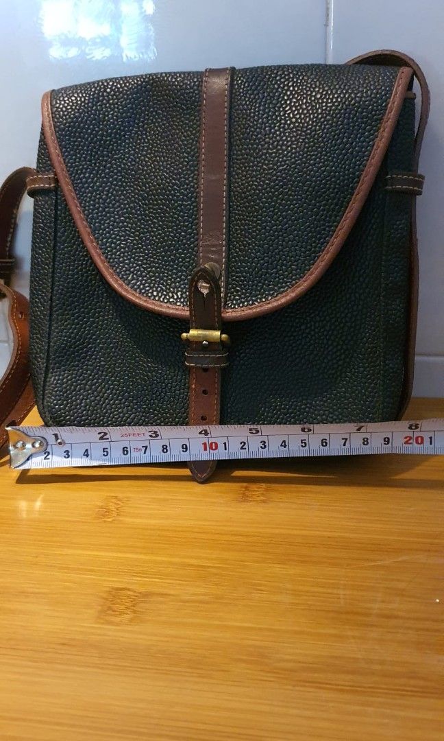 Mulberry Vintage small saddle messager bag in Navy Scotchgrain