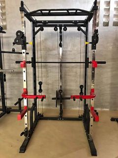 Multifunction Smith Machine with Crossover