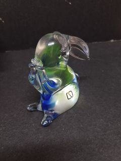 Murano Vincenzo Nasson Adorable Art Glass Bunny/Rabbit Cleaning It’s Face Figurine Glass Art
