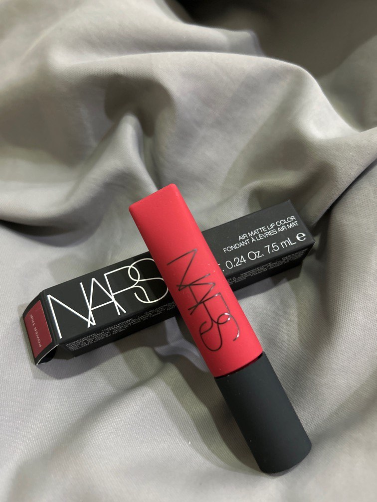 Nars 雲霧唇釉 Power Trip 全新, 美妝保養, 臉部護理, 面部 化妝品在旋轉拍賣