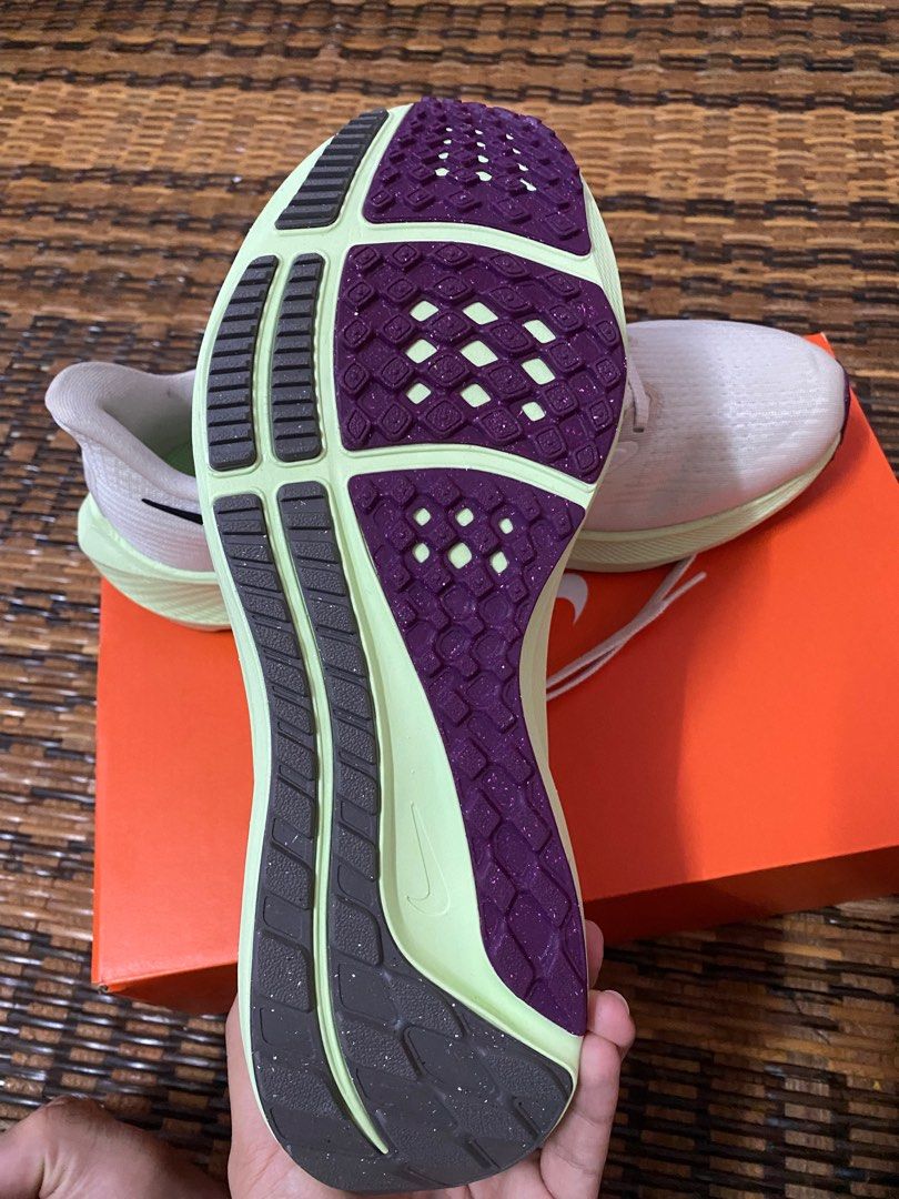 NIKE AIR ZOOM PEGASUS 39, Men's Fashion, Footwear, Sneakers on Carousell