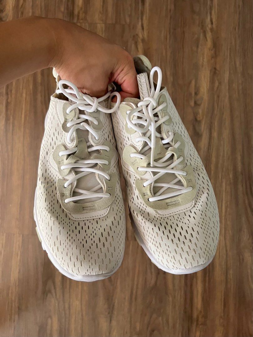 triple white reacts