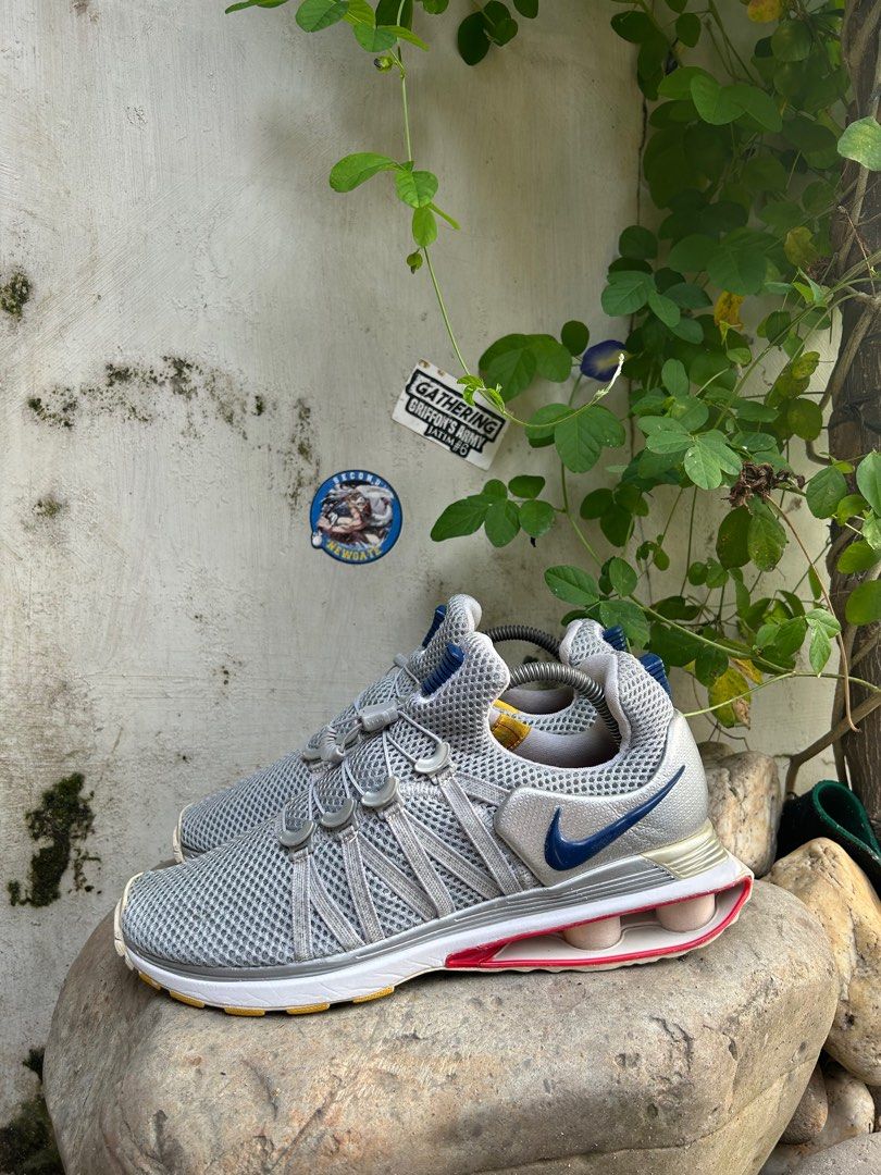 Nike shox shop gravity metallic silver