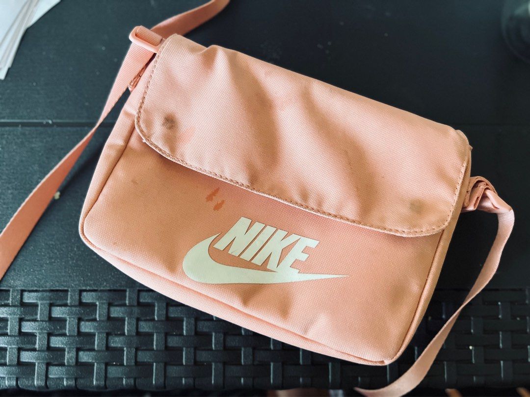 peach nike bag
