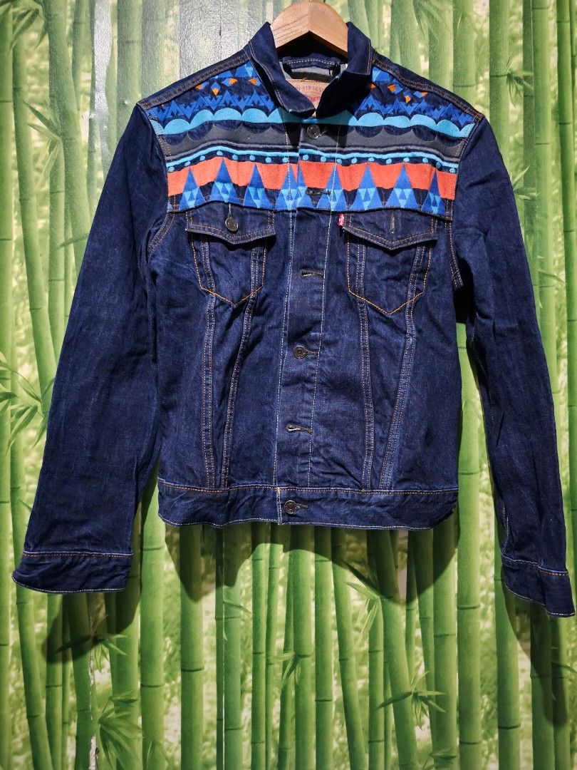 ORIGINAL Levi s Aztec Embroidered Denim Trucker Jacket