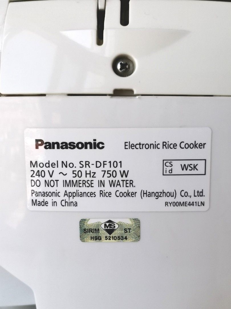 Panasonic Rice Cooker (Periuk Nasi) SRDF101 (1.0L) Nonstick inner pot