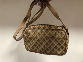 （分類：）位於 。 由 bwwhc 提交（商品編號 1233205586，圖片 1）。簡介： 。