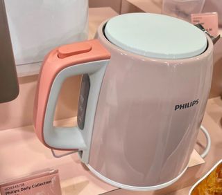Philips Daily Collection Kettle - Pink (HD9348/58)