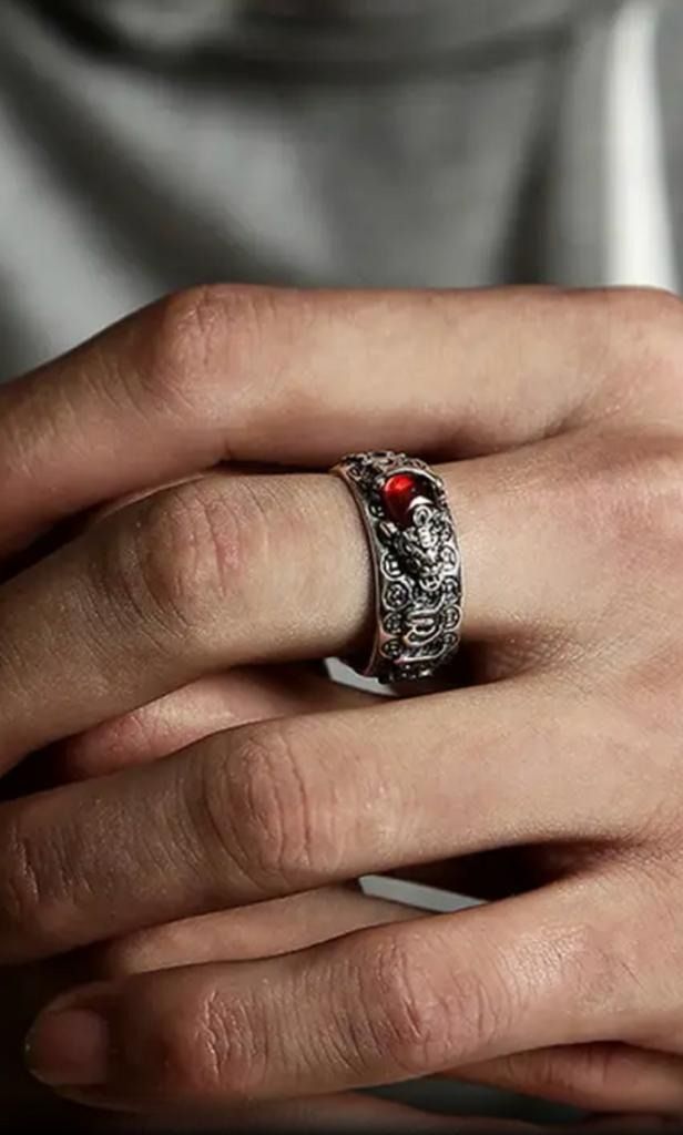 Red outlet dragon ring