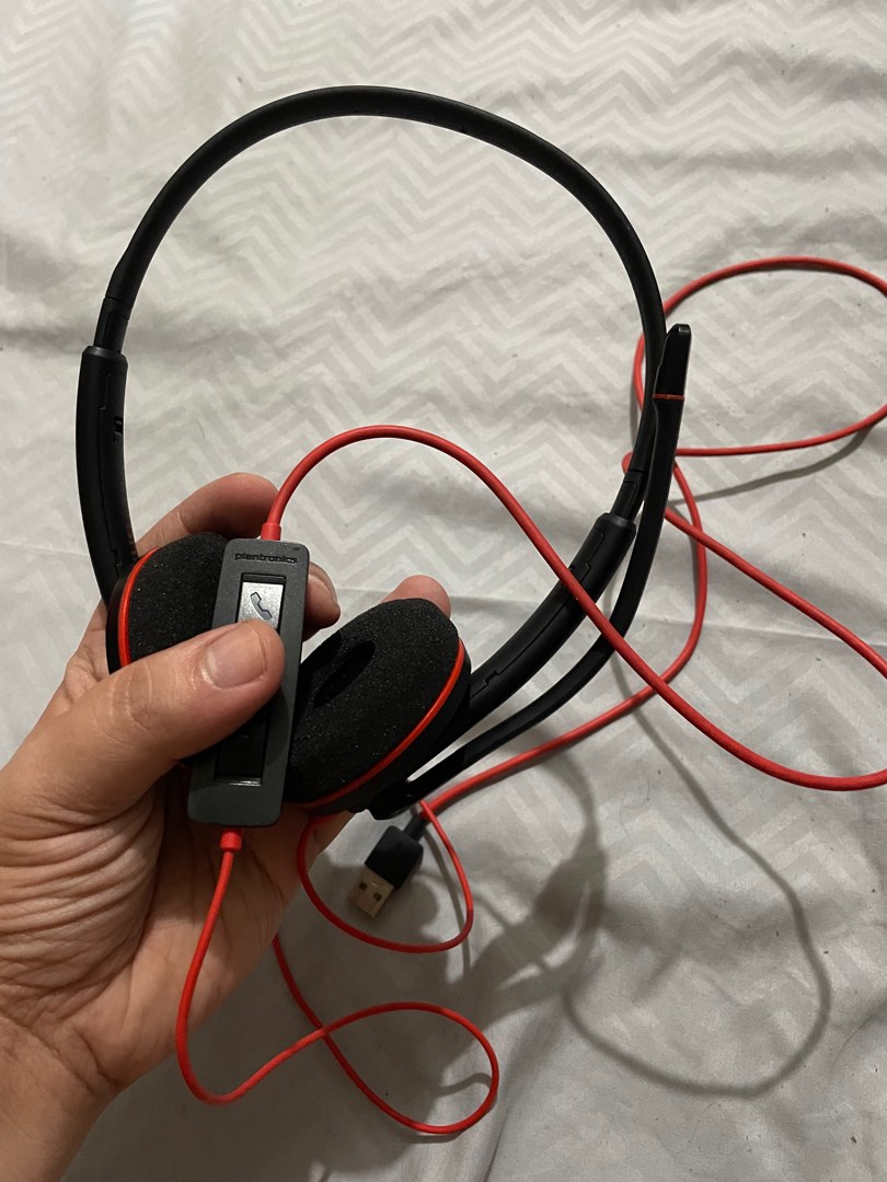 Plantronics Wired Headset on Carousell