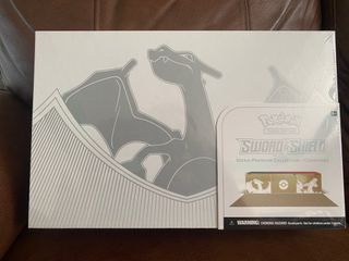 POKEMON TCG ULTRA PREMIUM COLLECTION - CHARIZARD