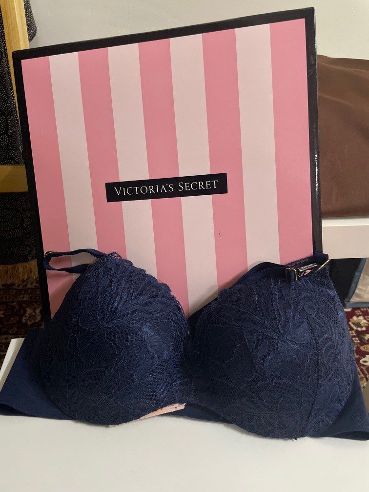victoria secret bra, Women's Fashion, New Undergarments