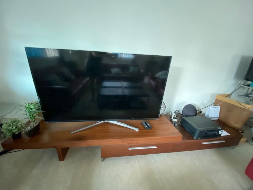 Retail 10k full leather sofa letting go at 2k, Furniture & Home Living