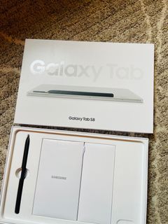 W/ FREEBIES Samsung Galaxy Tab S8 Wifi 256GB Silver with free Keyboard book cover slim