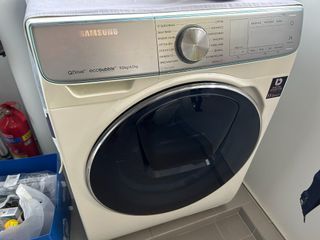 Samsung Washer cum Dryer