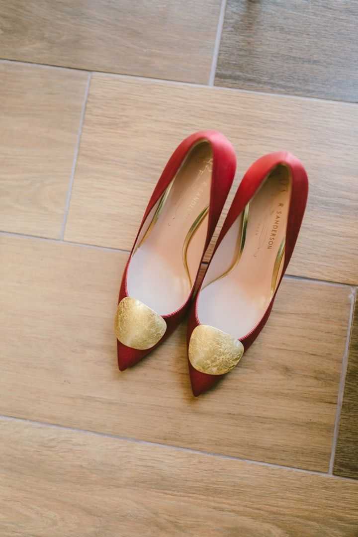 Sauvereign R red satin gold heels wedding shoes, 女裝, 鞋, 高跟鞋- Carousell