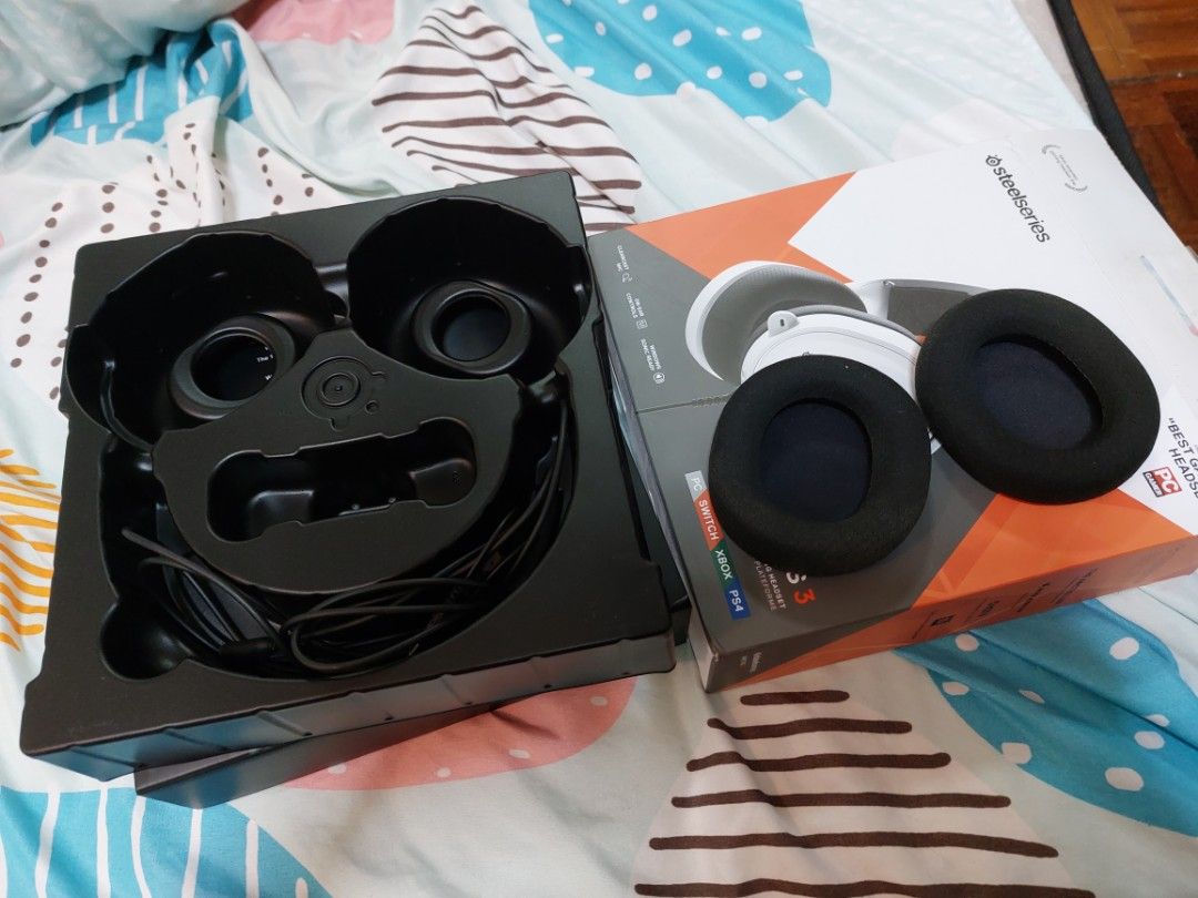 Steelseries Arctis 3(with extra cooling gel ear cups), Audio, Earphones